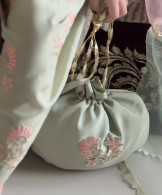 Gul mohar potli pistachio ec26