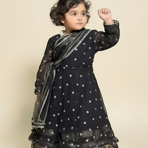 Zary's black lehnga ser