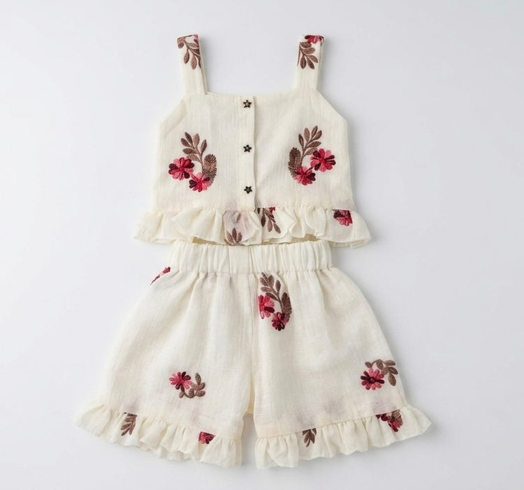 Embroidered Daisy Dance