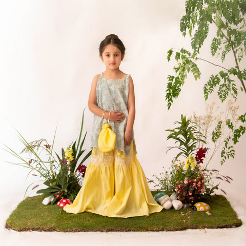 The Daffodil Gharara set eac26
