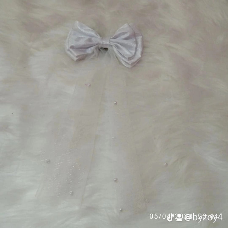 BEADED BOW