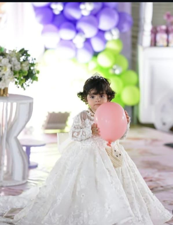 Swan white lace gown