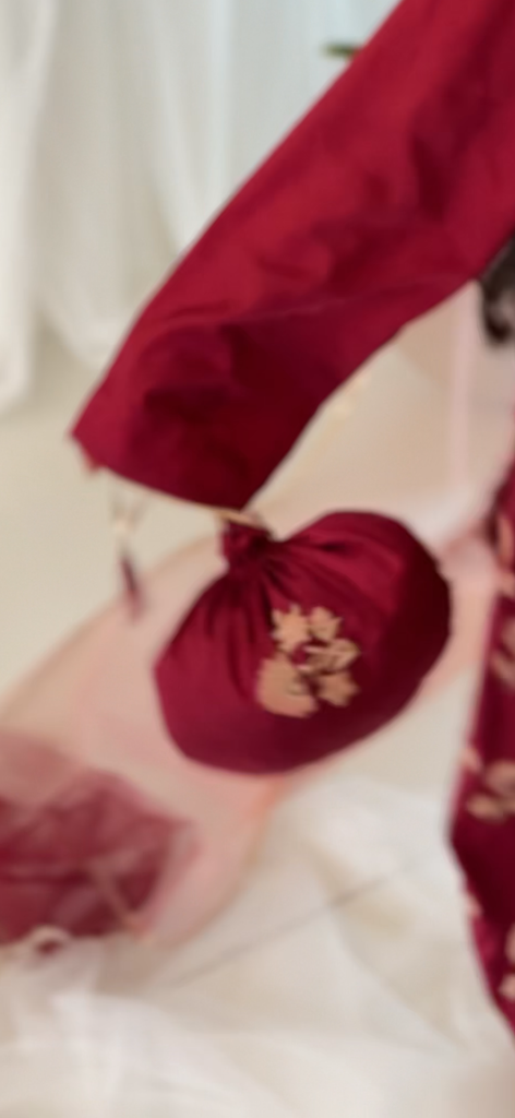 Gul mohar potli maroon ec26