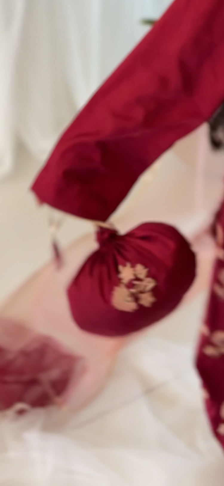 Gul mohar potli maroon ec26