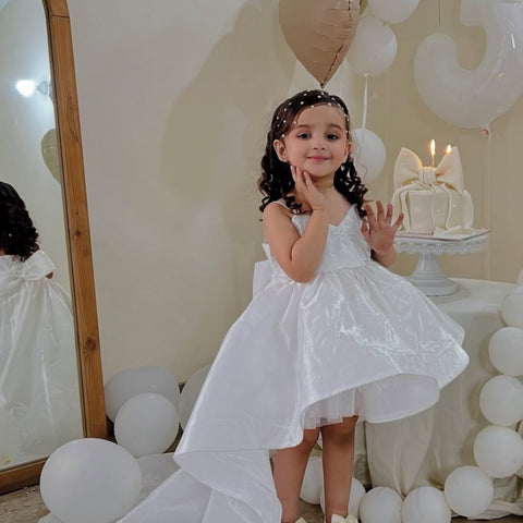 The Aezal White Swan dress