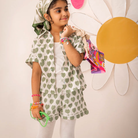 Green hearts shorts set