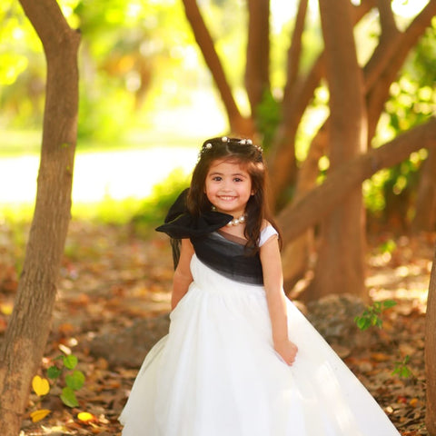 Black o White Bow tail dress