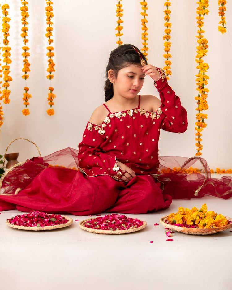 Gulnaar Maroon