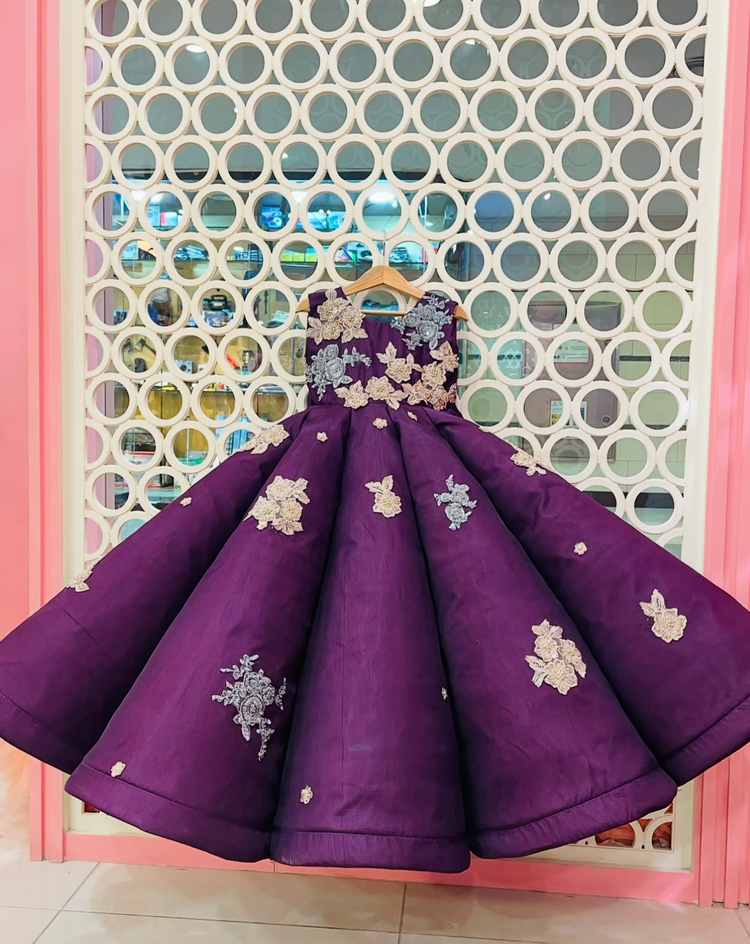 Lehns ball gown plum