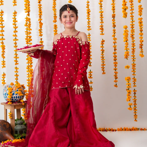 Gulnaar Maroon