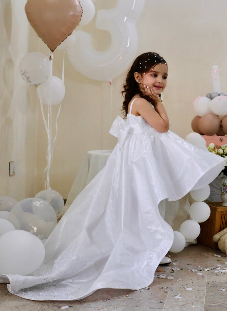 The Aezal White Swan dress
