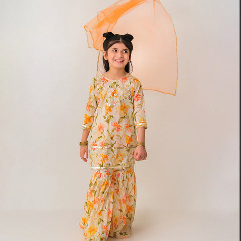Hoshruba floral gharara set