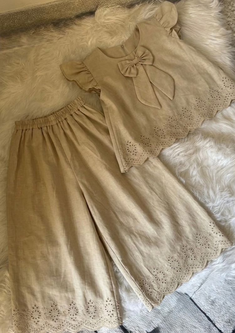 The beige chikankari set ec26