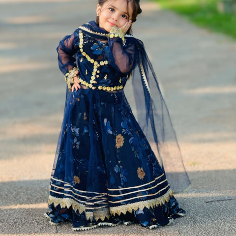 Bluey Amaya Flora