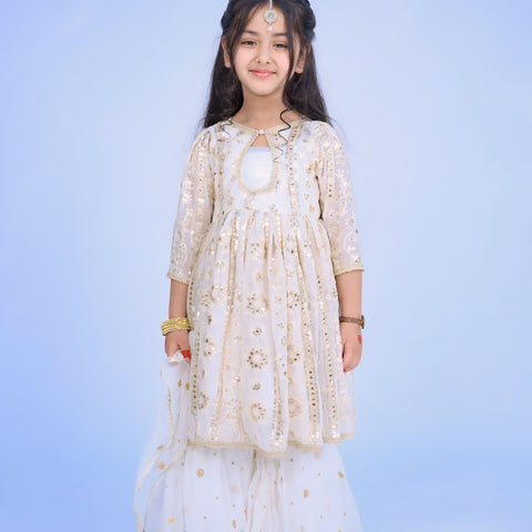 Husn o jamal Rabail White gharara set