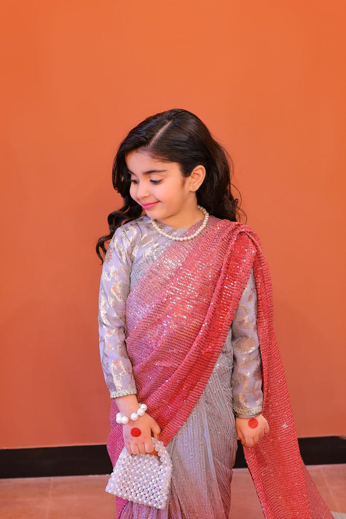 The Tabasum multitoned saree set(baige and red)