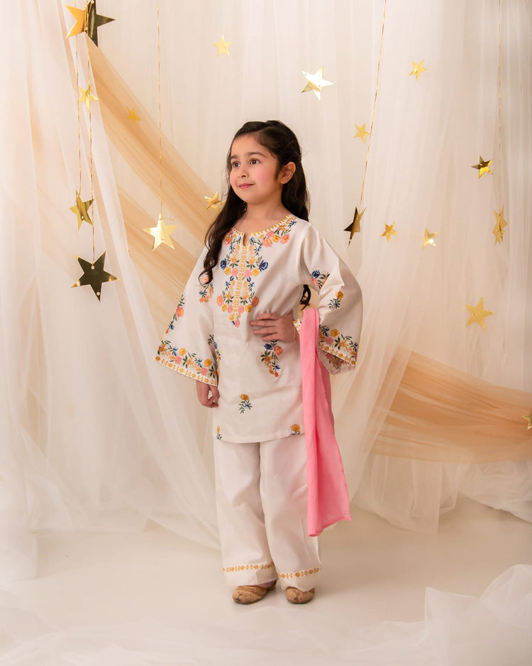 Dhanak white set ec26