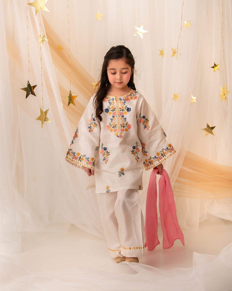 Dhanak white set ec26