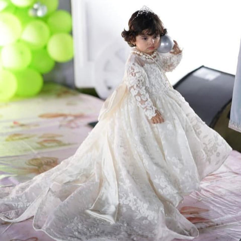 Swan white lace gown