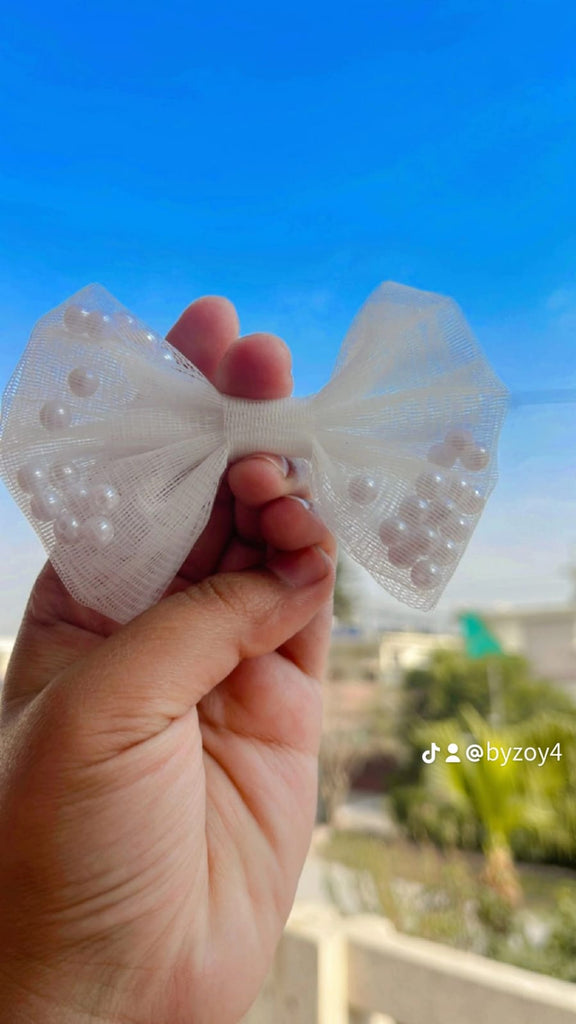 BEADED BOW