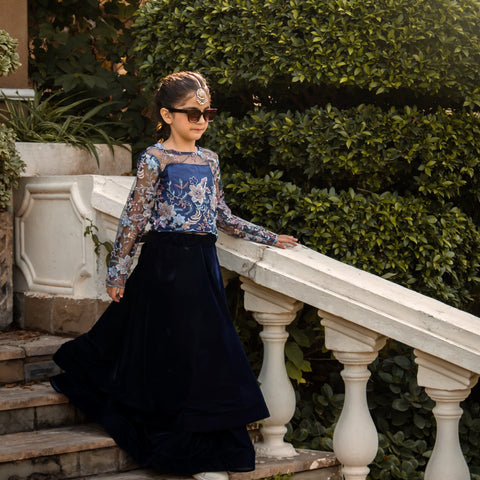 The gul-e-abi velvet lehenga set