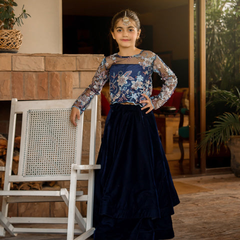 The gul-e-abi velvet lehenga set