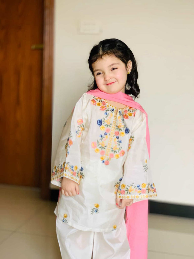 Dhanak white set ec26